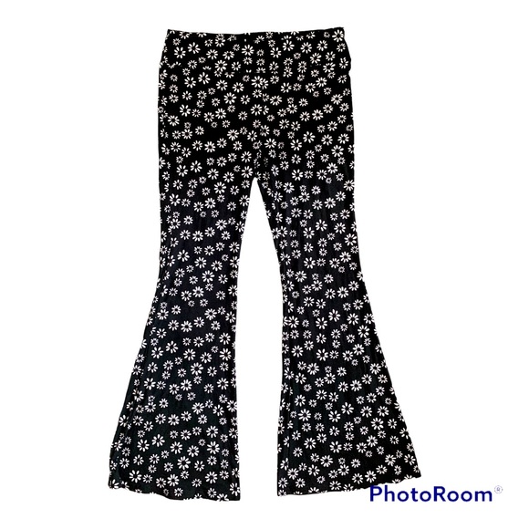 Women’s Bell Bottom leggings - Picture 1 of 2